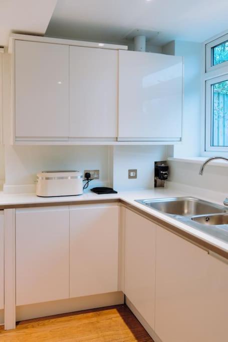 Apartamento Modern 1Br In Brixton - Just Renovated! Londres Exterior foto